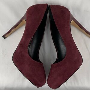 Charles David‎ Burgundy Suede Heels